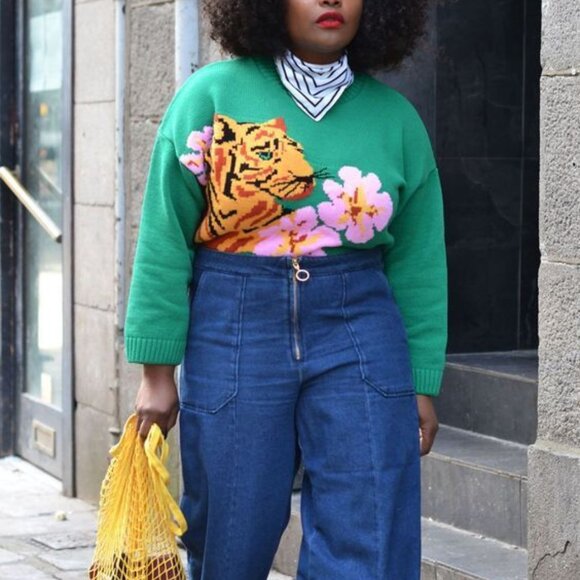 Geometric red and orange sweater - Picture 4 of 6